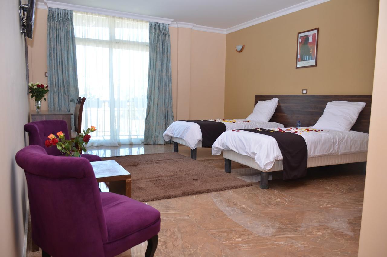 Melodie Hotel Addis-Abeba Extérieur photo
