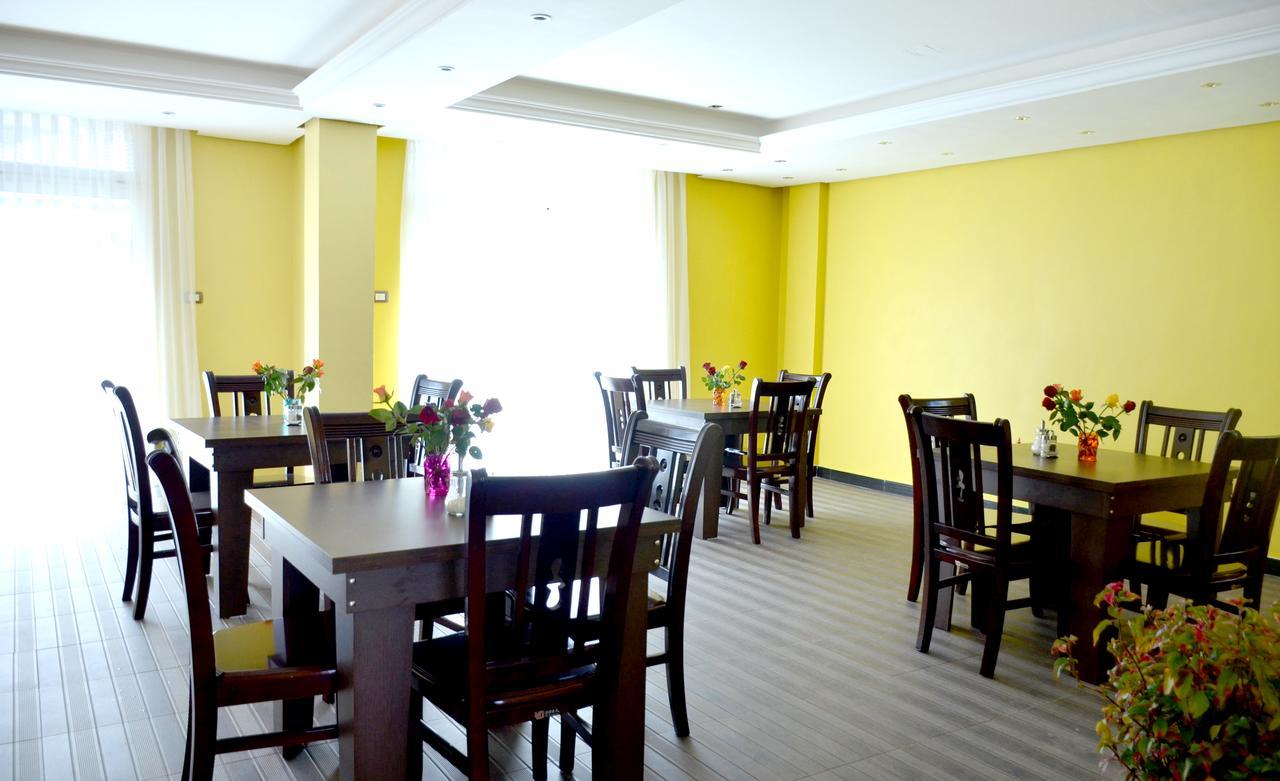 Melodie Hotel Addis-Abeba Extérieur photo