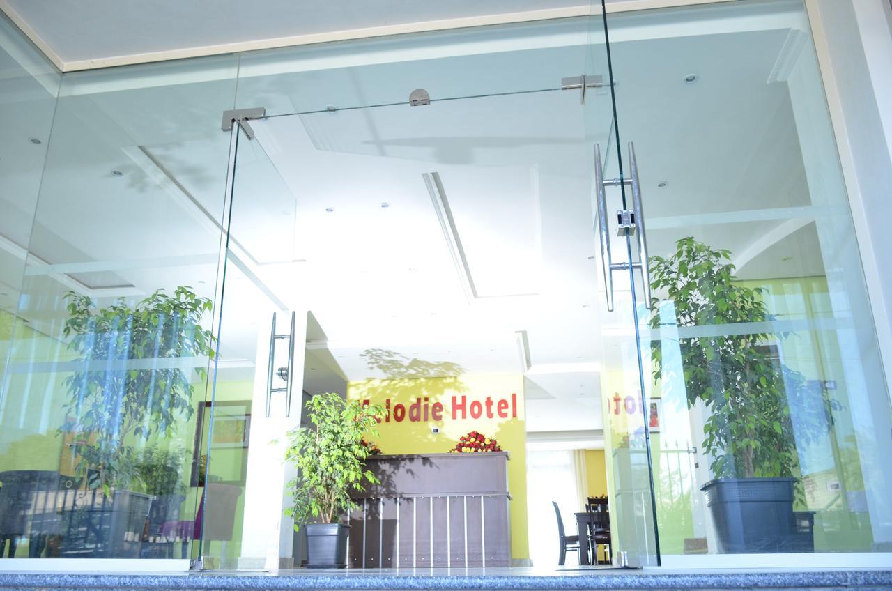 Melodie Hotel Addis-Abeba Extérieur photo