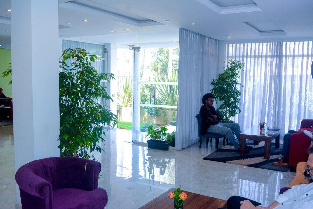 Melodie Hotel Addis-Abeba Extérieur photo