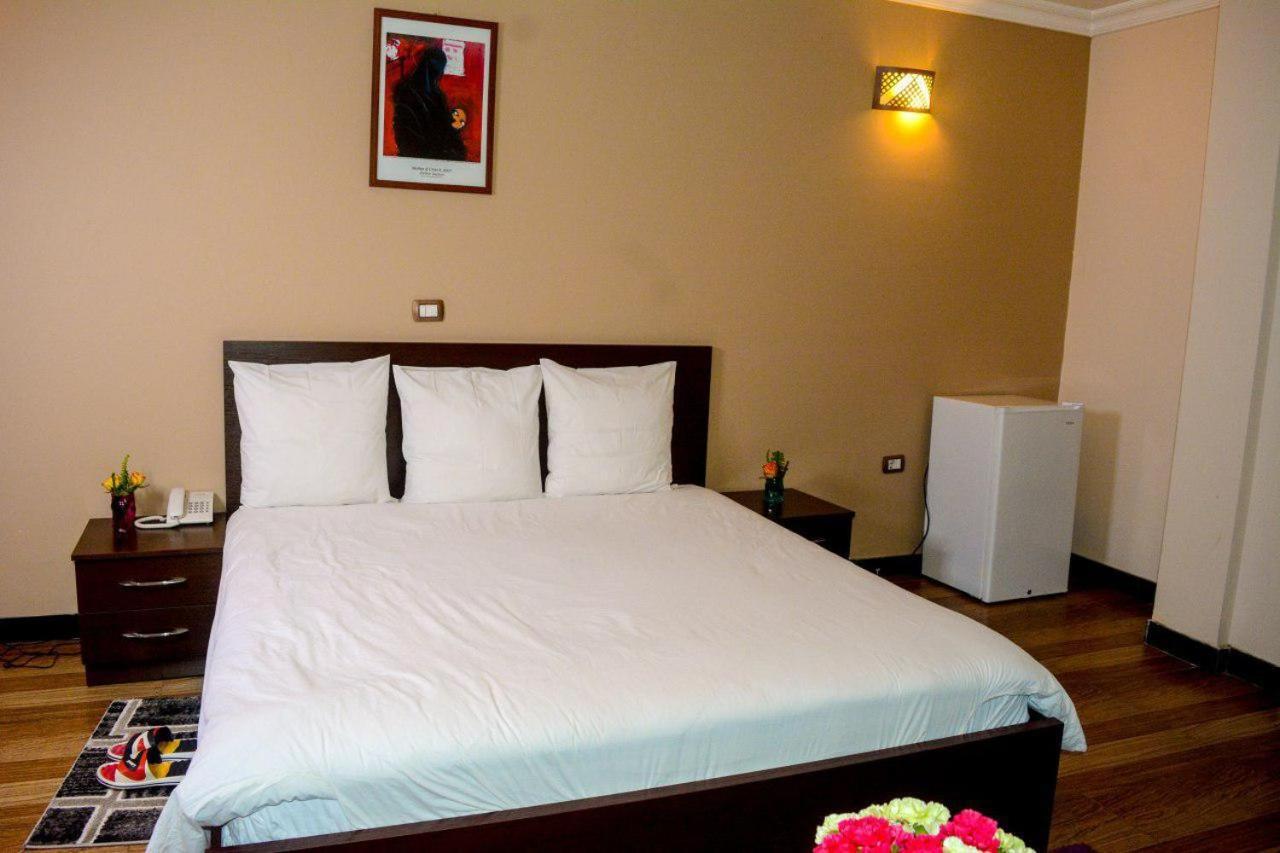 Melodie Hotel Addis-Abeba Extérieur photo